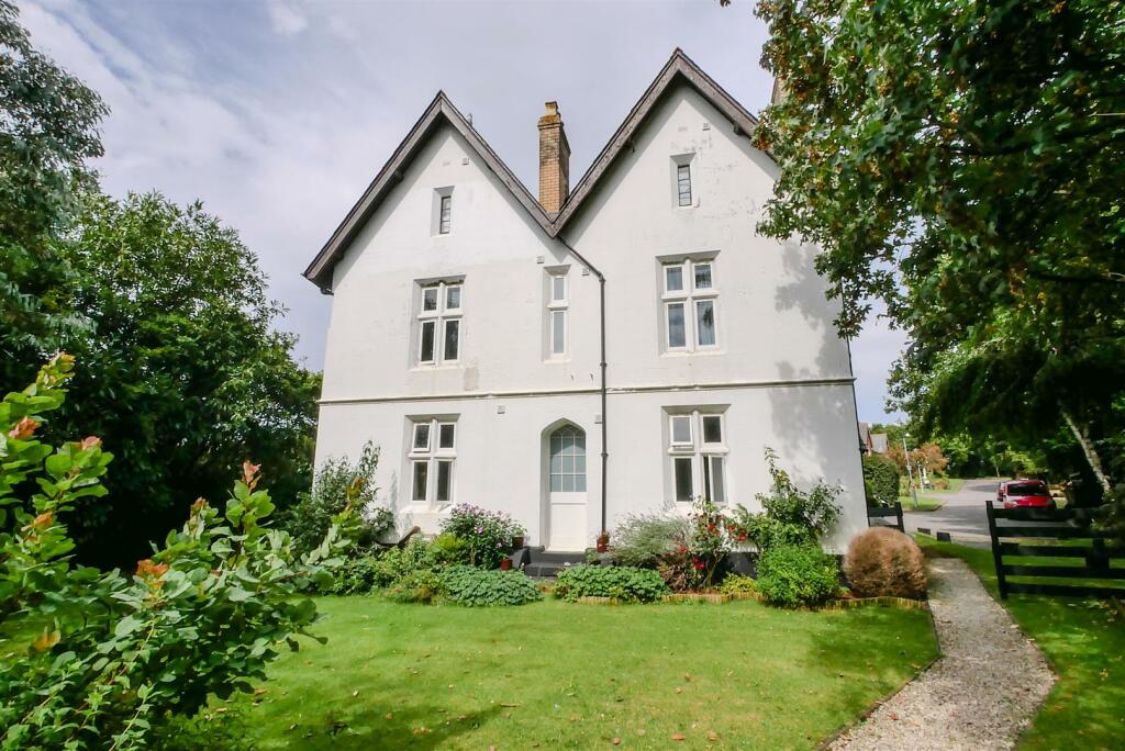 REAR ELEVATION