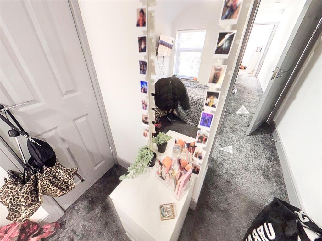 Screenshot 2024-10-0