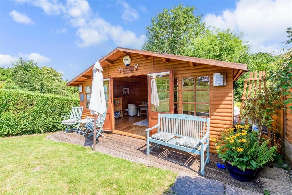 Workshop/Outbuildings