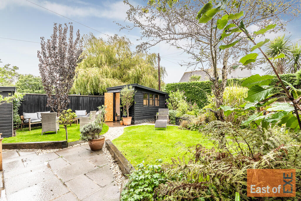 5 Cott Park - Web...