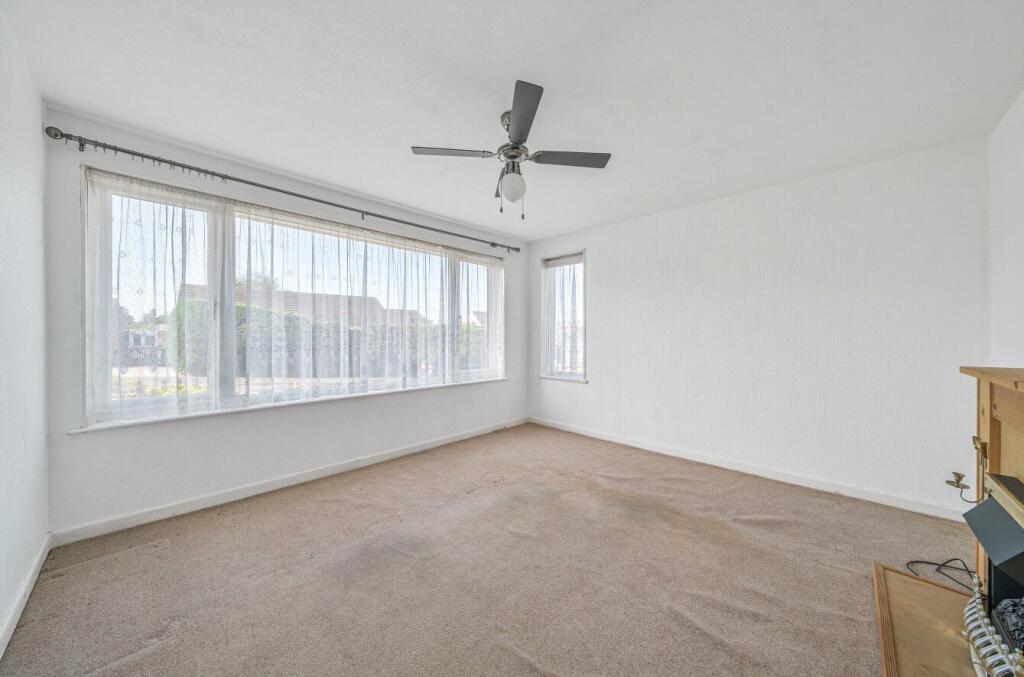 Sitting/Dining Room