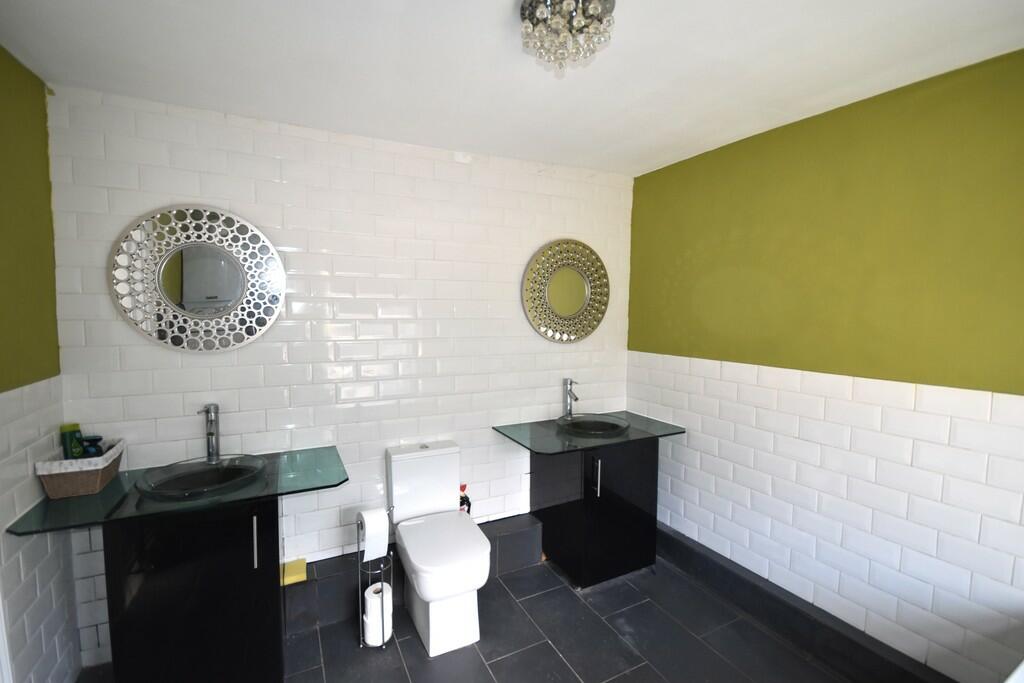 bathroon v2