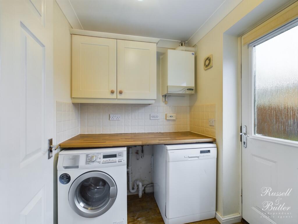 CAM01995G0-PR0254-STILL002