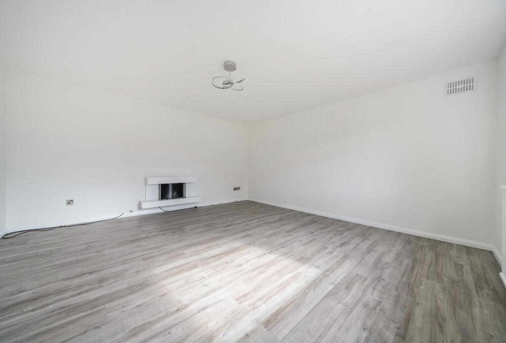 1357400-4-68d4009...