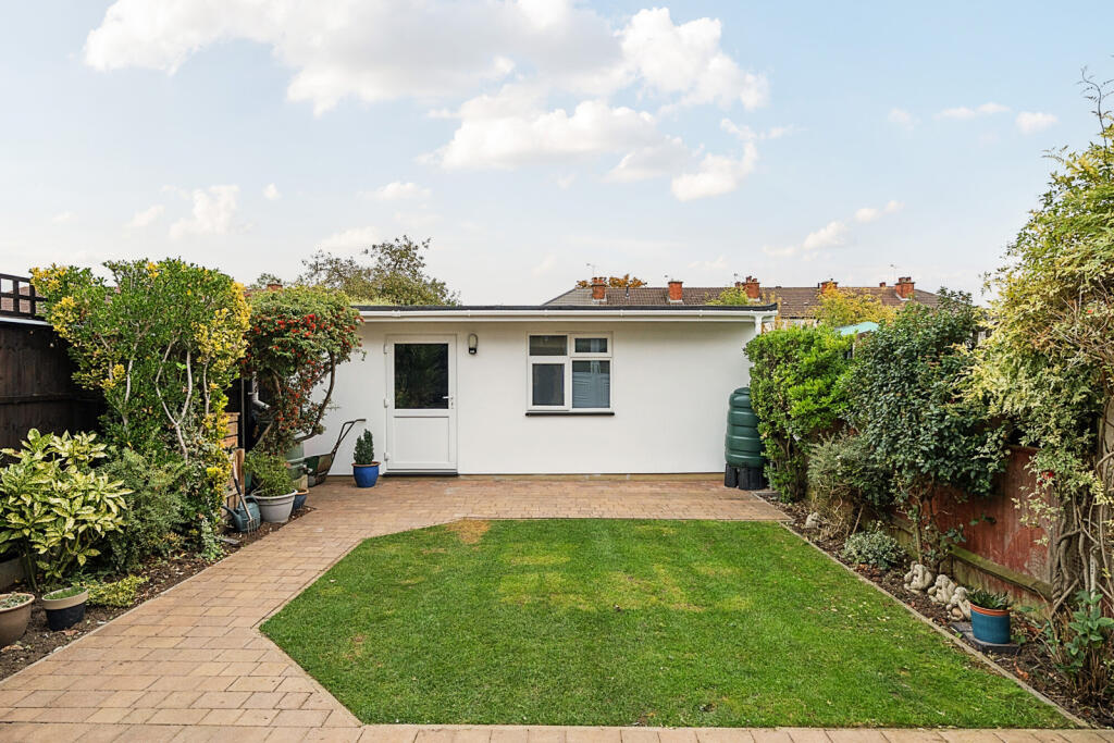 1369149-4-68efefd...