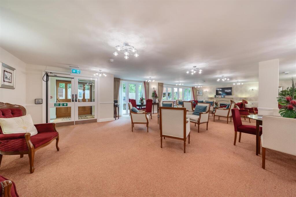 Owners Lounge (2).jpg