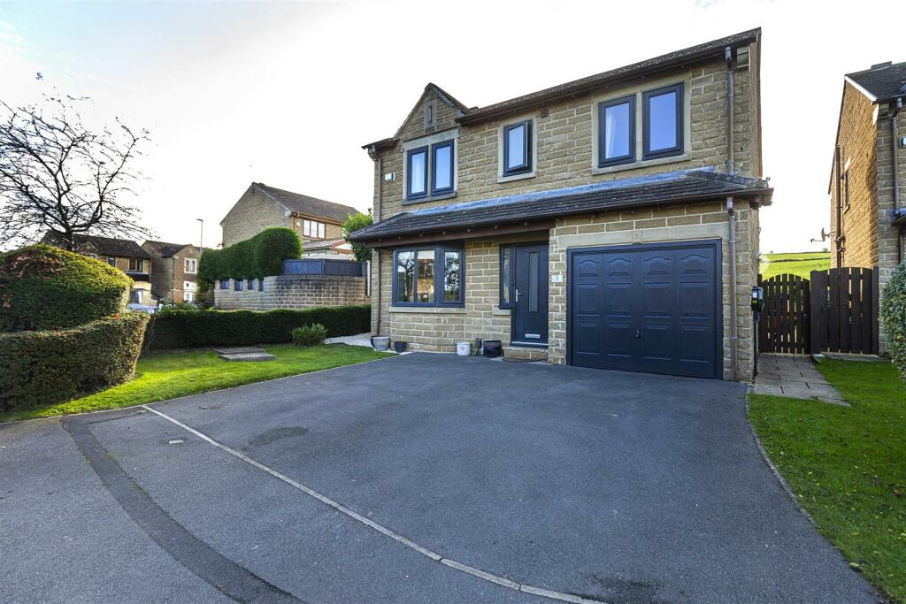 Bramleys Estate Agents - Chadwick Hall Gardens - M