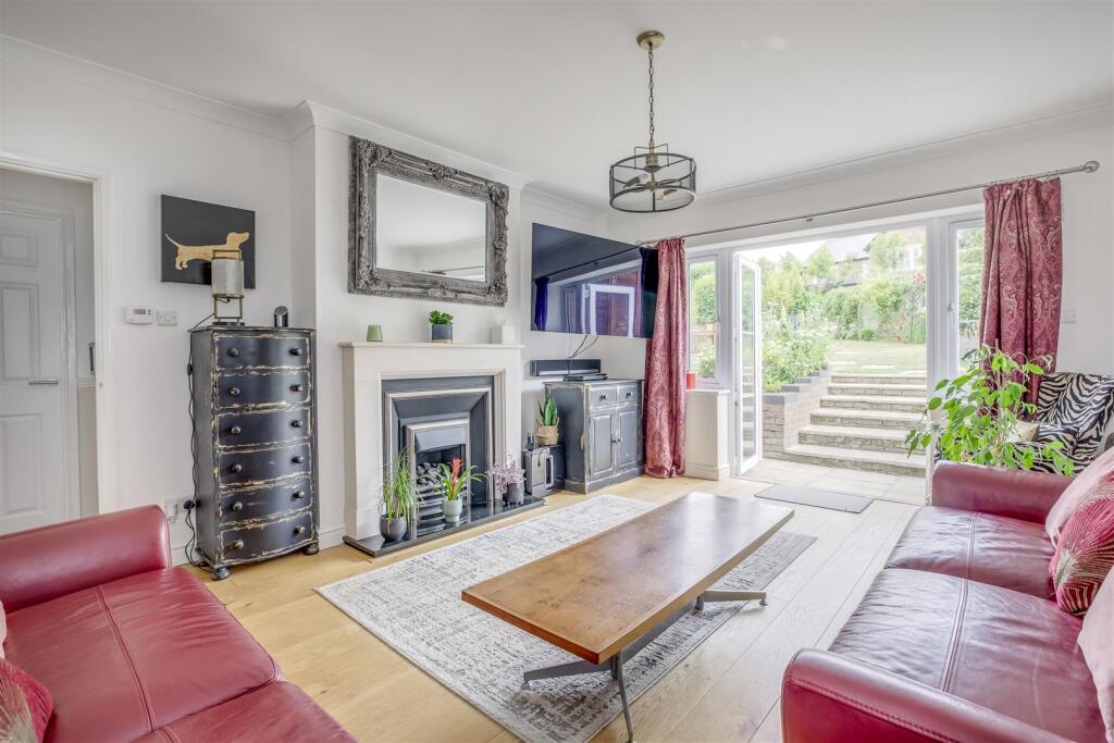 The Paddock, Rambling Way, Potten End, HP4 2SE-9.j