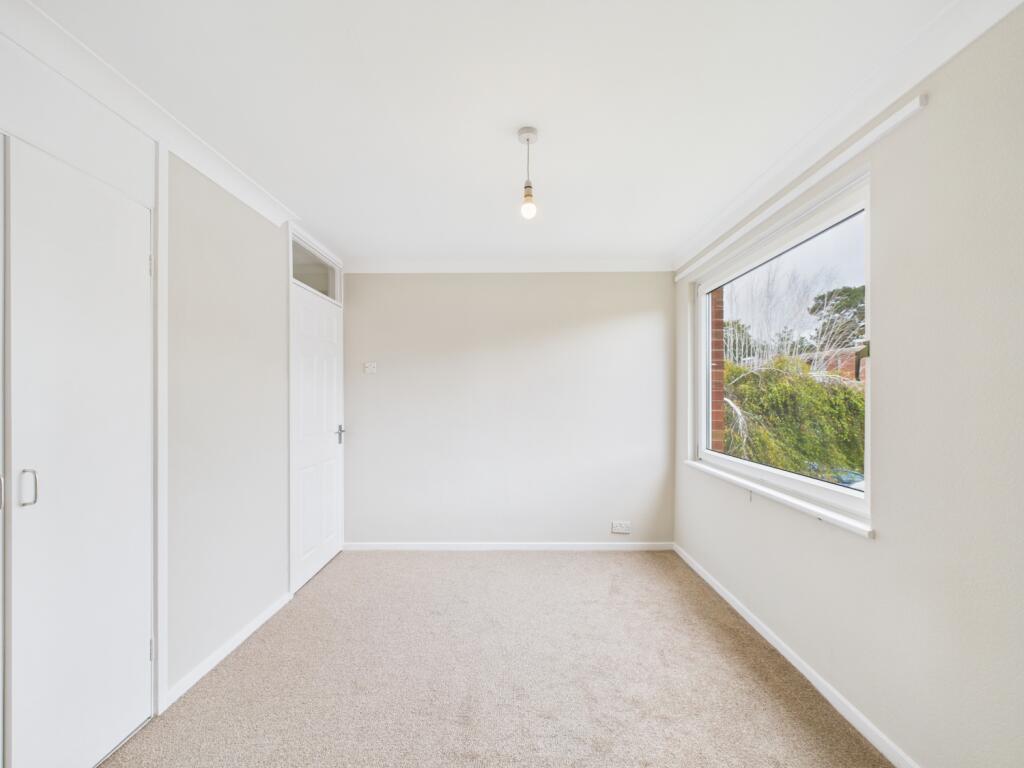 CAM02023G0-PR0176-STILL015