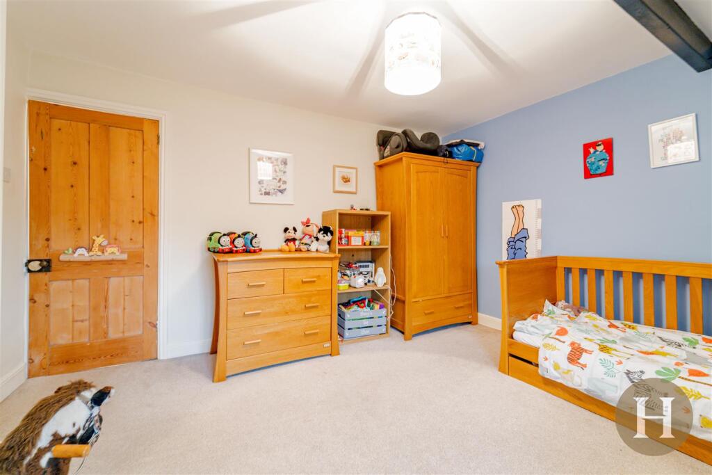 Hadleigh Estate Agents-27.jpg