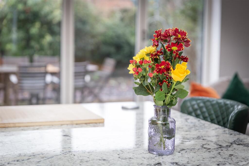 KITCHEN/LIVING/DINING