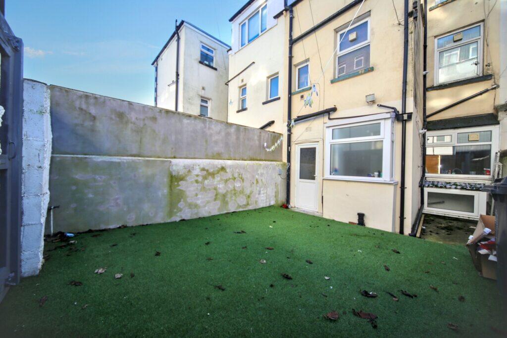 Westminster Road - Garden