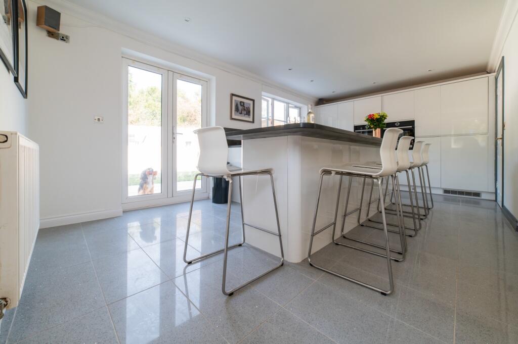 Award-winning Media team on EVERY Listing_7