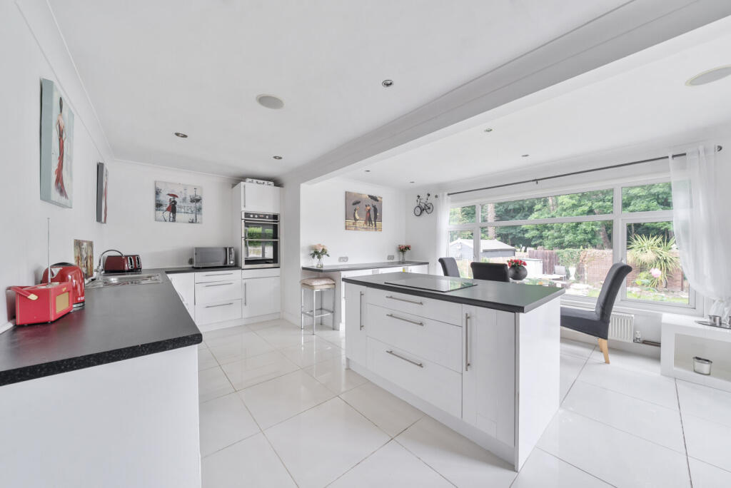 1302278-4-683b17f...