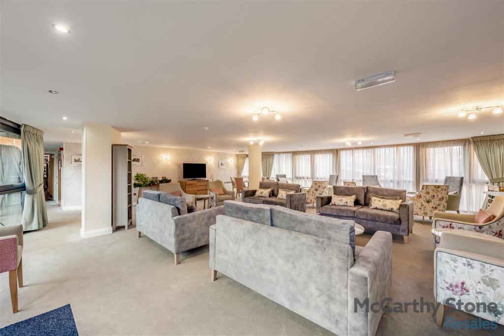 8674139-interior19.jpg