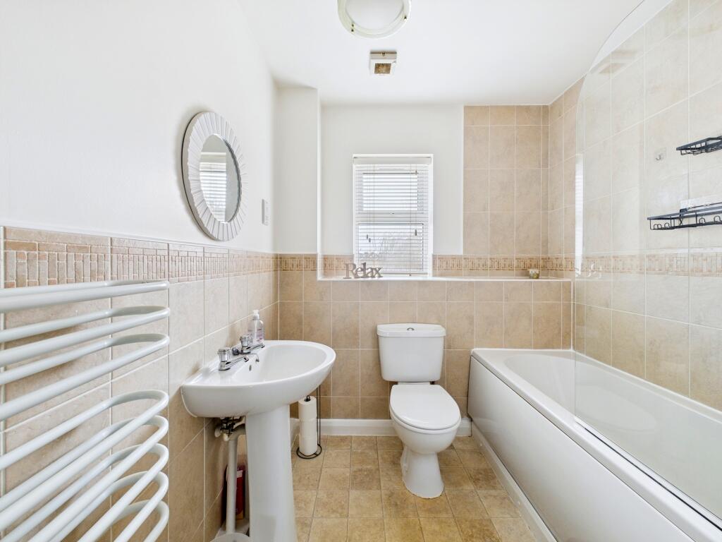 CAM05192G0-PR0044-STILL014