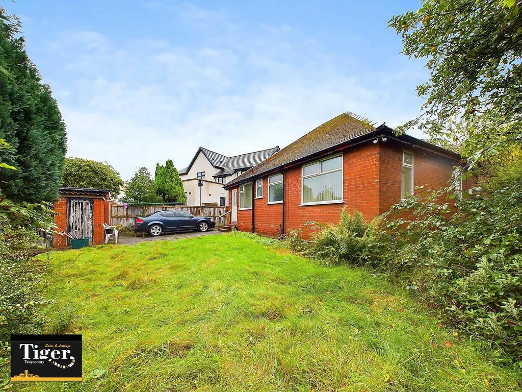 CAM02176G0-PR0356...