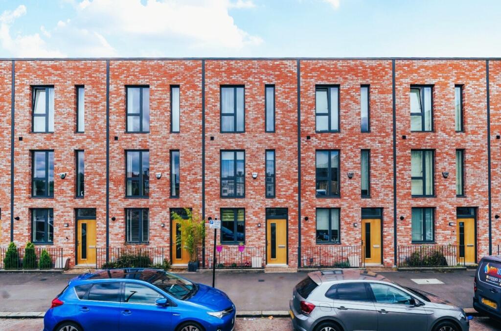 Front On - EweMove Estate Agents