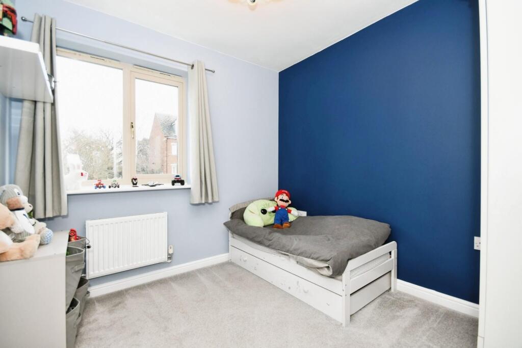 BED 3 01.jpg