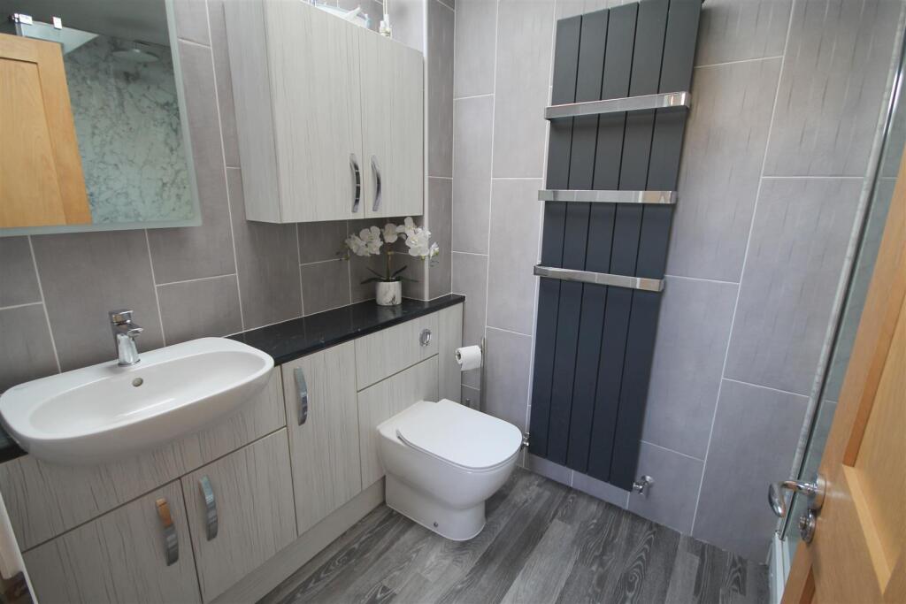 MA Shower Room ii.JPG