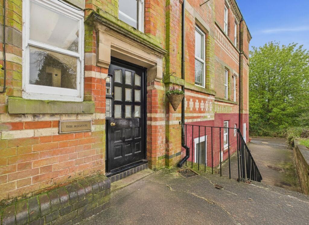 Communal Entrance to The Regent