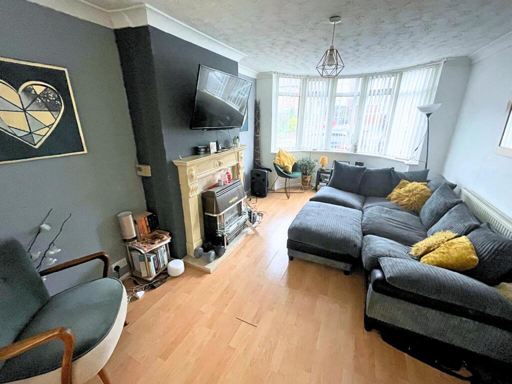 Open plan Reception/Diner.