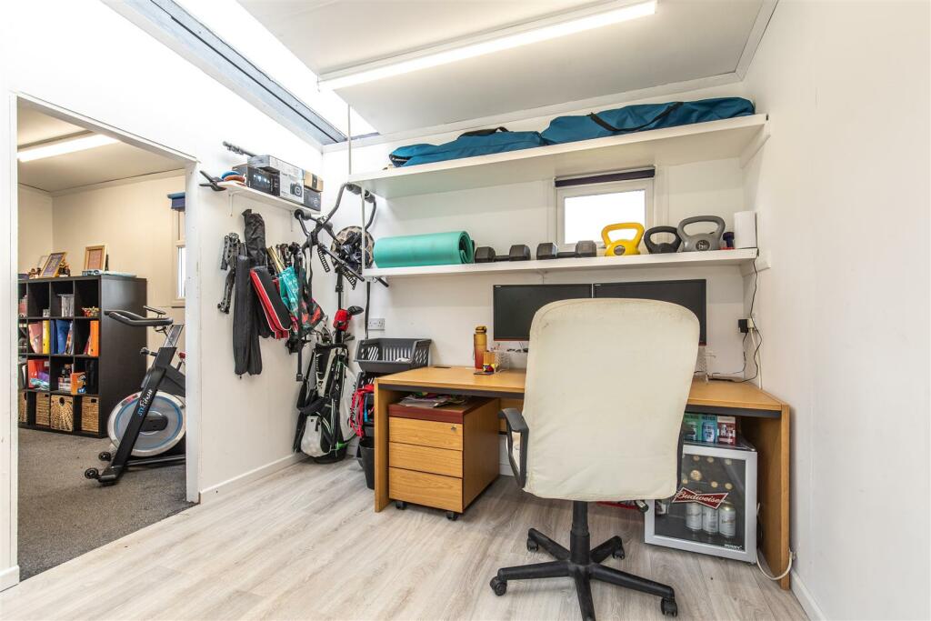 Upper Clayhill Cottage2.jpg