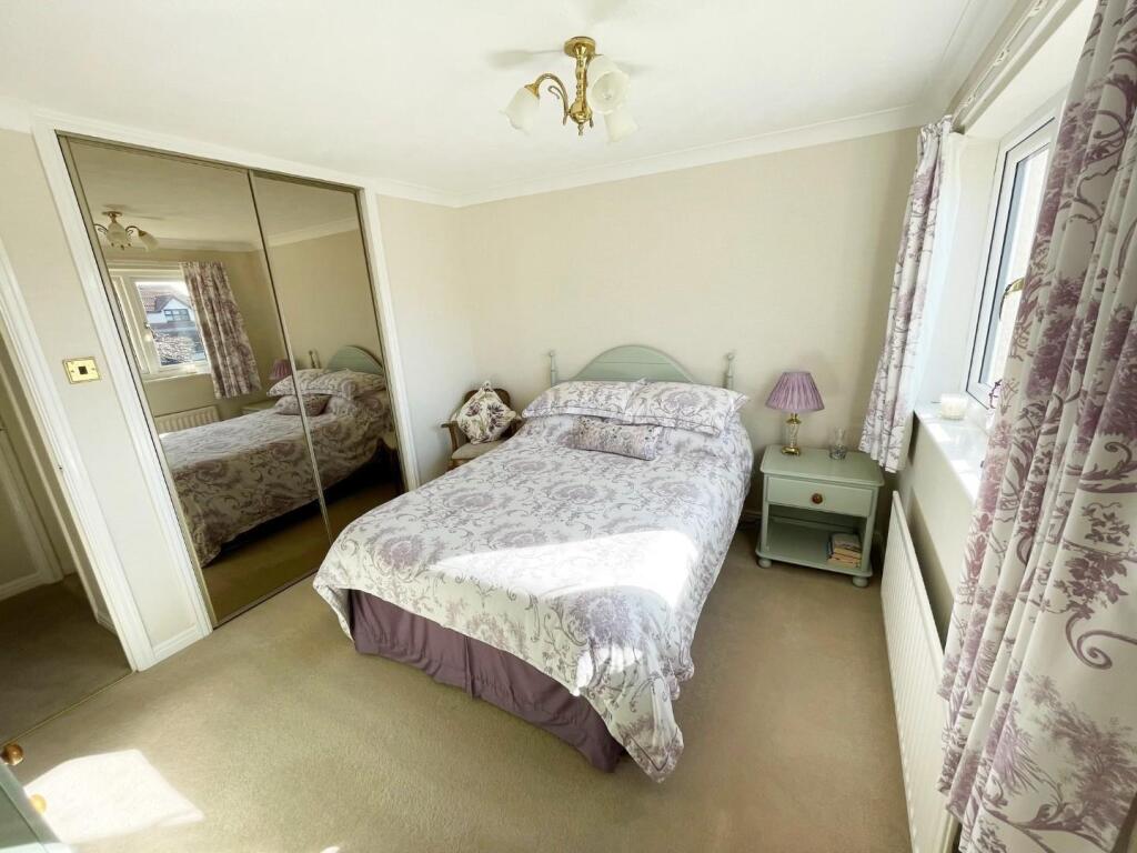 BEDROOM 2