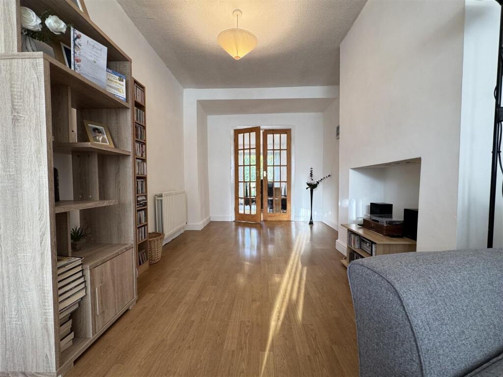 IMG_5024 (Large).JPG