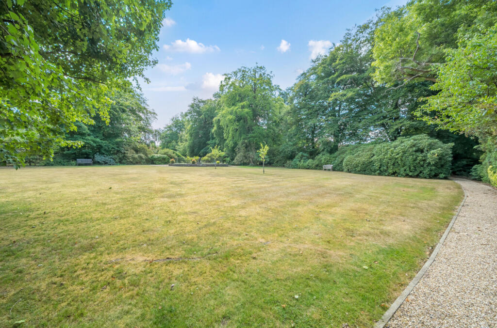 1326173-1-687a376...