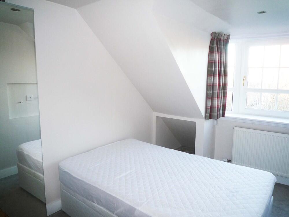 VICTORIAST37B