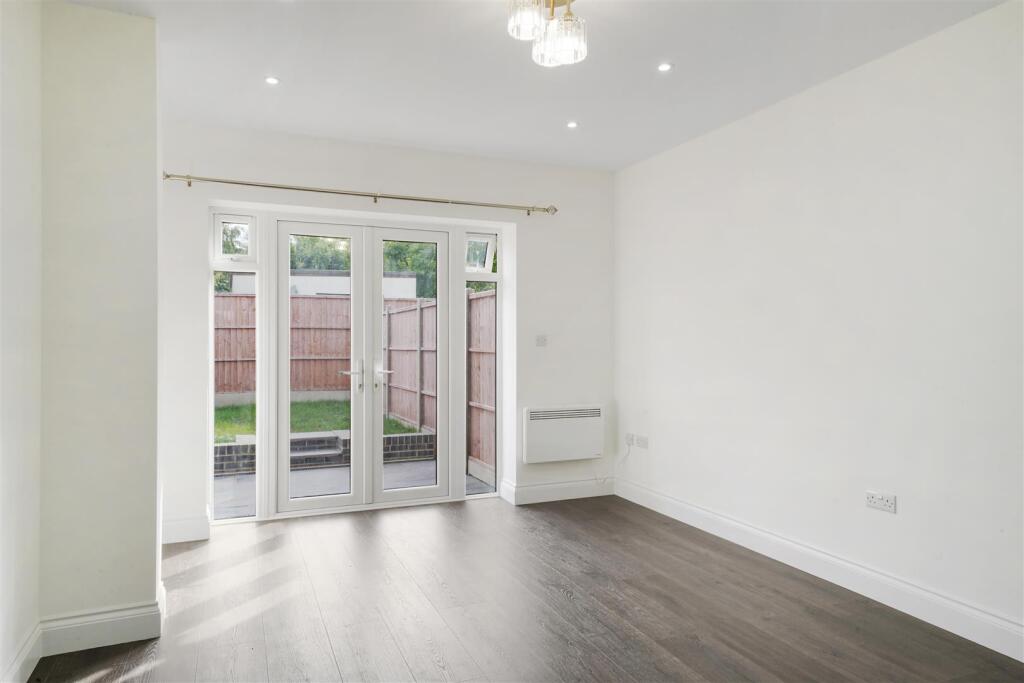 61 Whitton Avenue East - XzJyA1zsz5WMoohJS2FQ.jpg