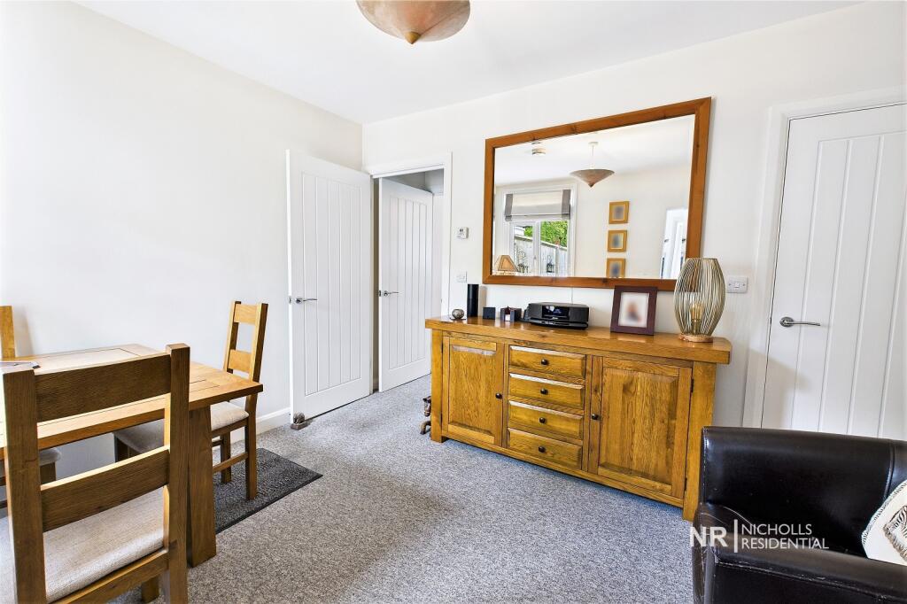 Dining Room Extra Photo