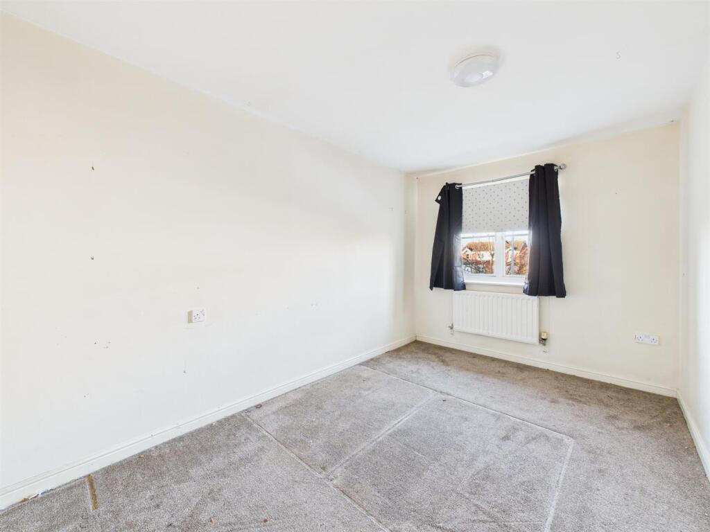 Bedroom: