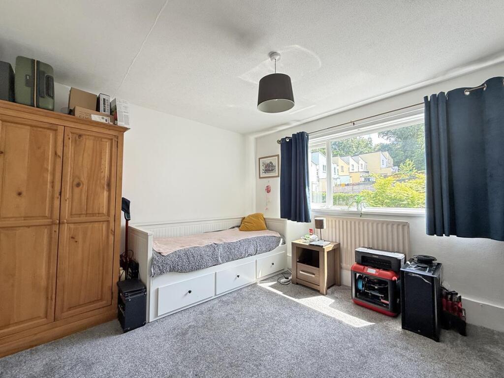 Mersey Close 66 - Bed 1.jpg