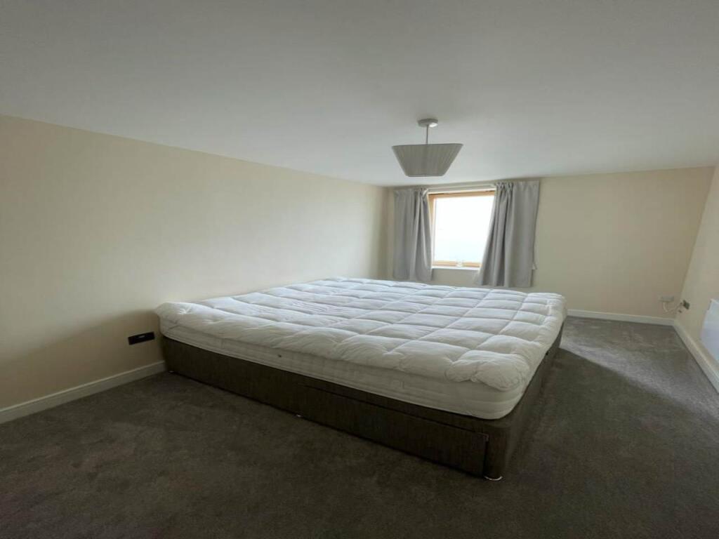 pruen  house 75 bed 