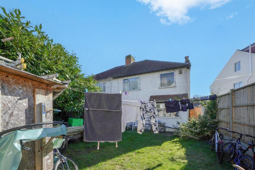 11 St. Andrews Avenue - bGbVvo8ulRM68QKJ1Q36.jpg