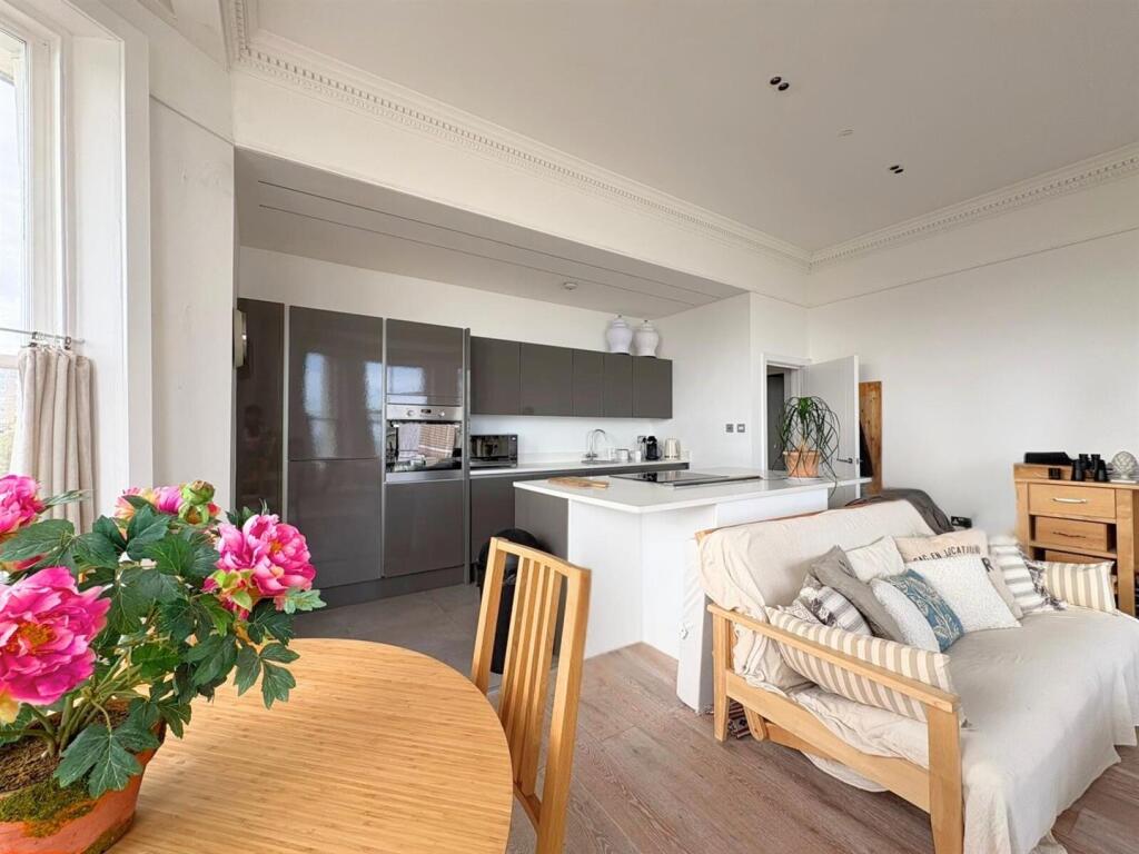 Kitchen/Living Room