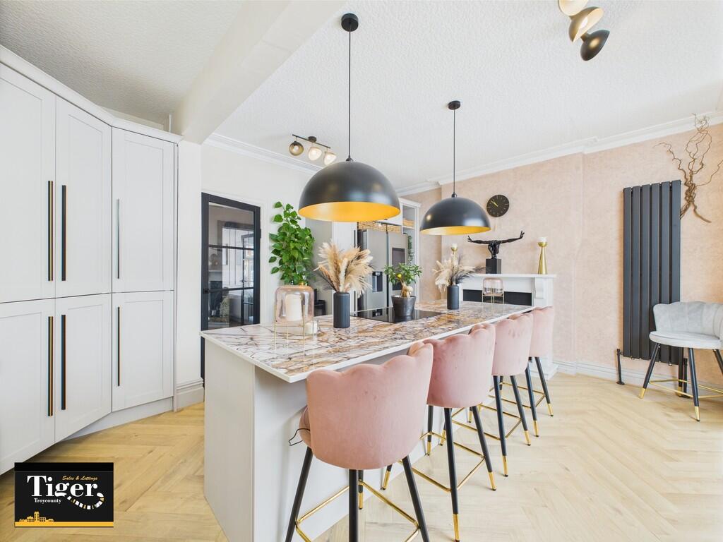 CAM03440G0-PR0311...