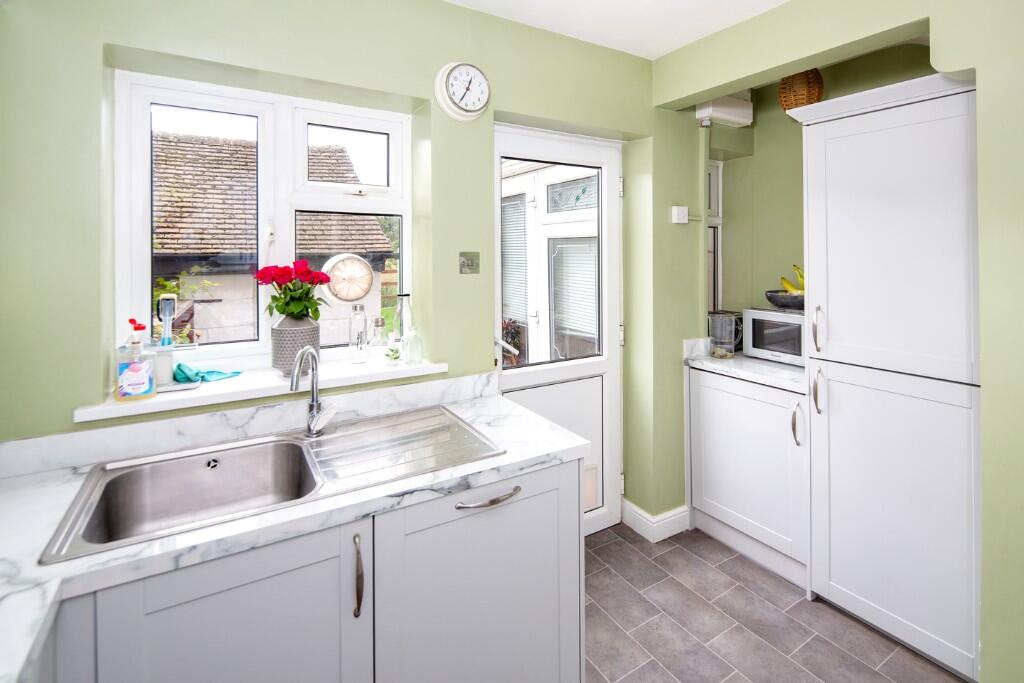 Re-fit Kitchen