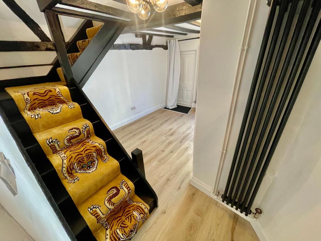 6 Chapel Street Stairway