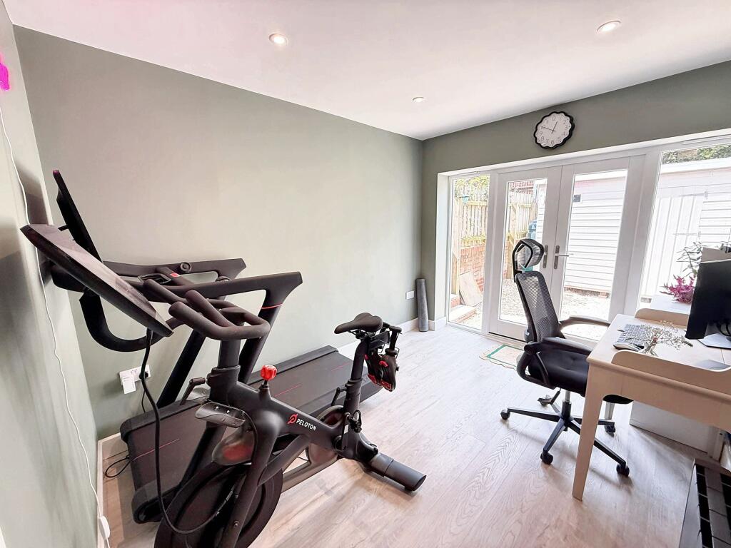 Converted Garage / Office