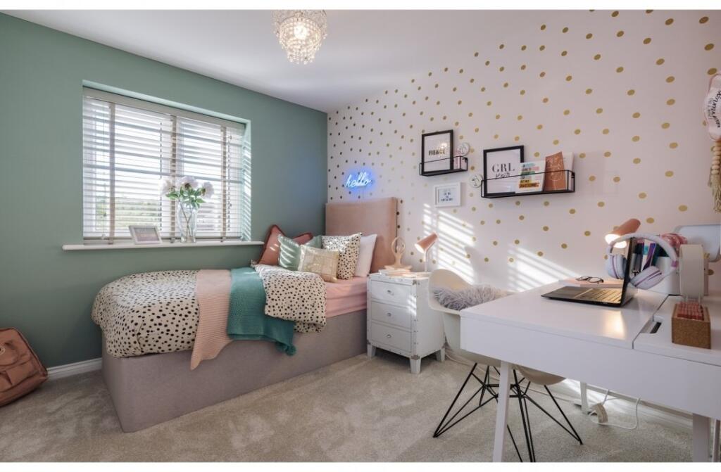 Bedroom 3 - Fairford (LTH**) - Balmoral Gardens