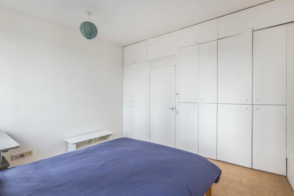 Sunbury Lane 11, SW1