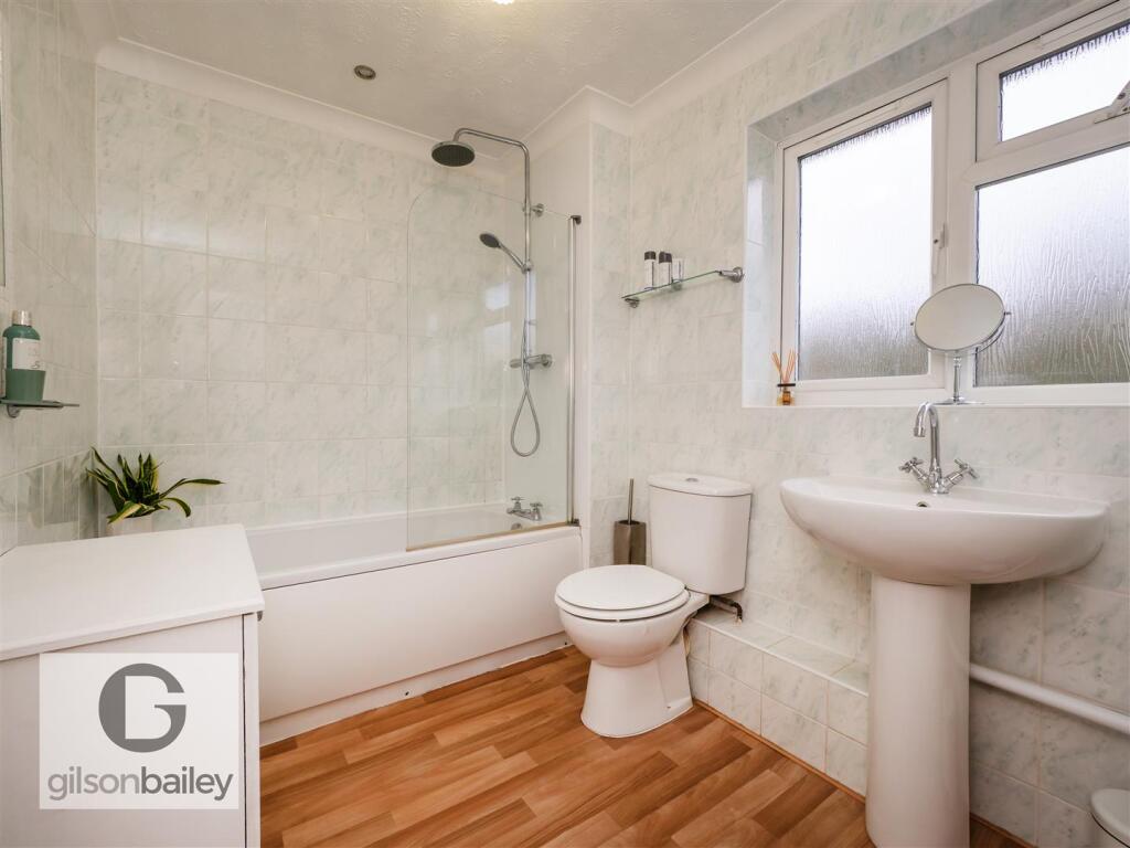 24AylesburyClose-42.jpg