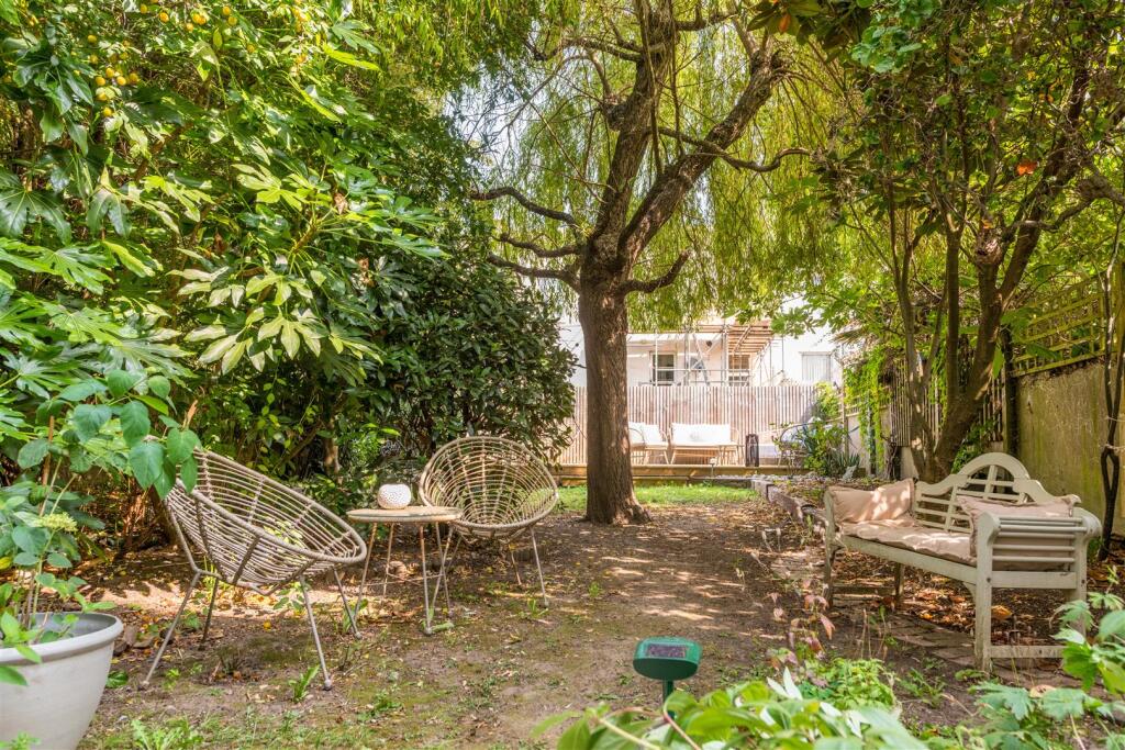 13a Clarendon Villas-31.jpg