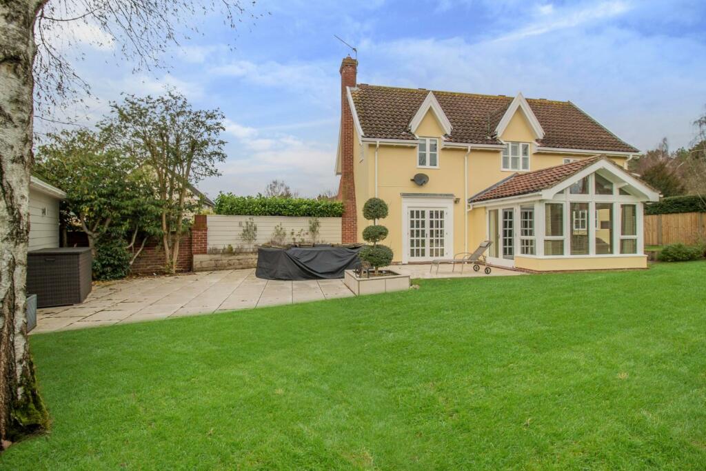 4 Bear Meadow, Beyton [Rear Elevation] 01 OPT.jpg