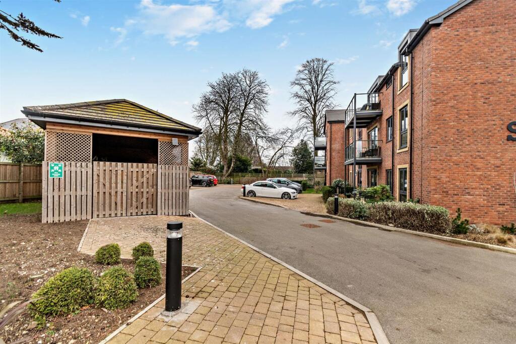 Stapleton Court