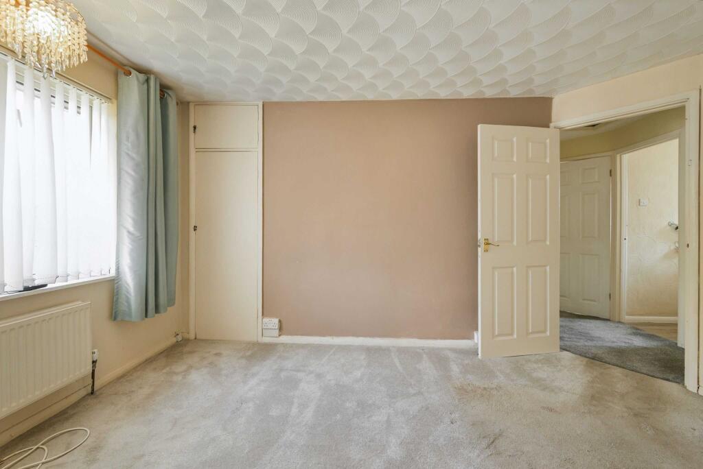 29 Thruxton Road, Havant, Hampshire, PO9 4DG