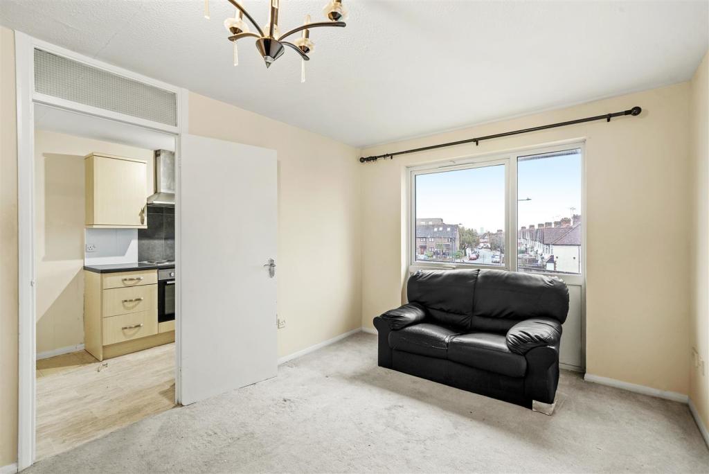 Flat 13, Grange Court - gKI2l9aCWyxPPgF7DHob.jpg